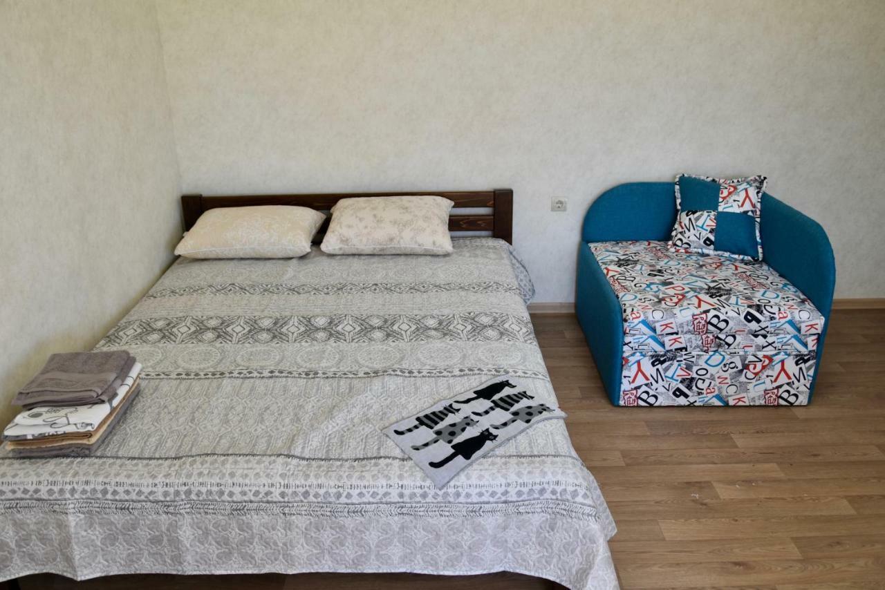 Три Кошки Hotel Черноморск Екстериор снимка
