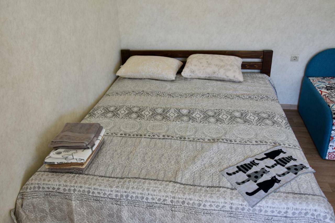 Три Кошки Hotel Черноморск Екстериор снимка